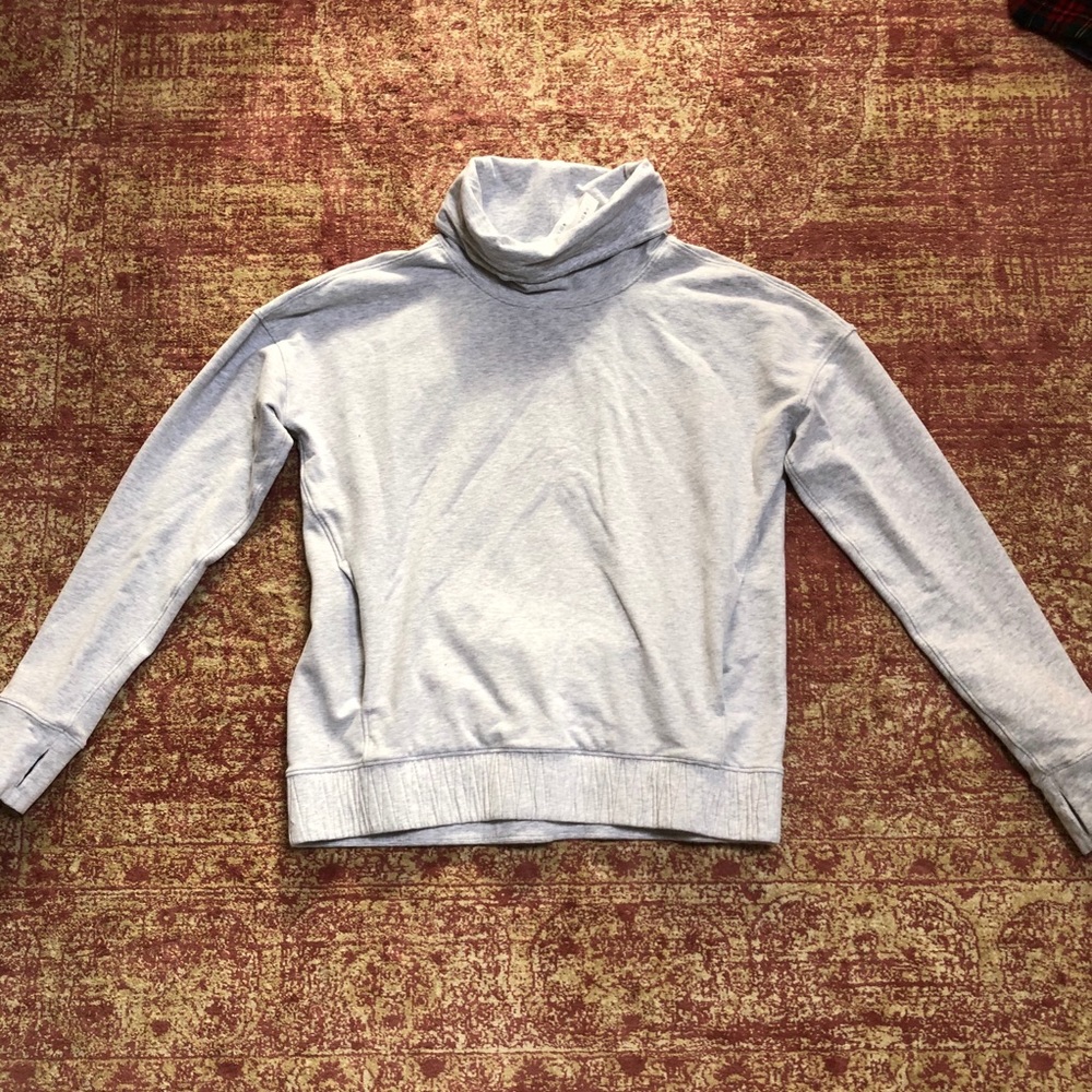 Lululemon great pullover sweatshirt Sz 8